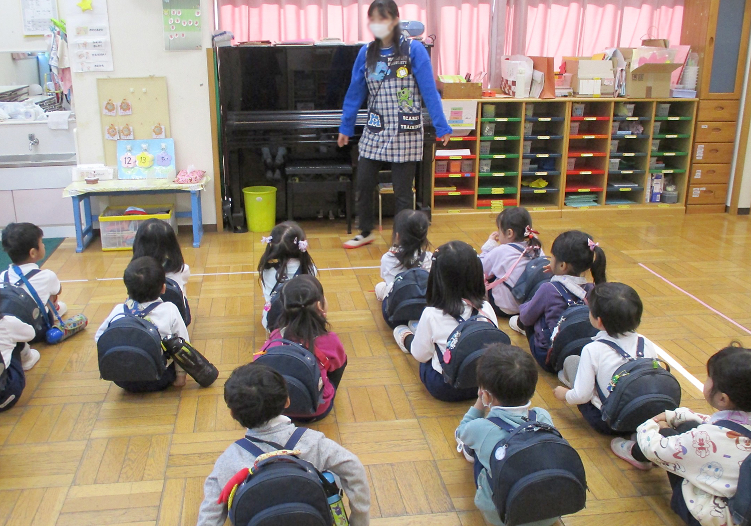 降園準備・身支度の写真